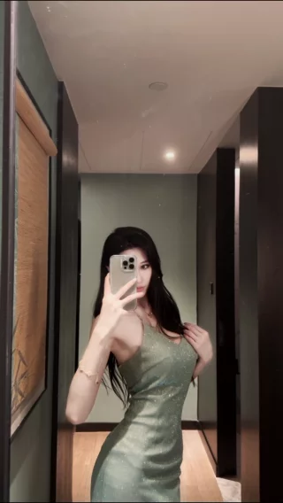 抖音麻利亚辣微密照片视频合集,名副其实的大美人麻利亚辣作品欣赏