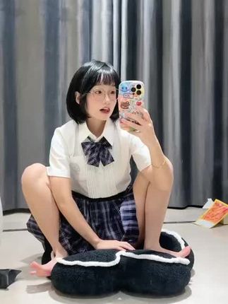 王胜利的小生活微密圈JK制服+双马尾,精选合集免费下载
