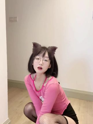 王胜利的小生活微密圈JK制服+双马尾,精选合集免费下载