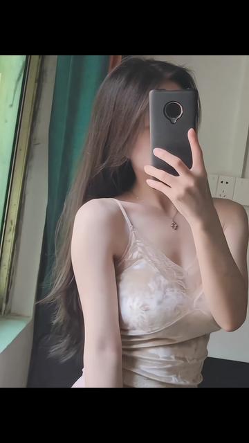 脸红Dearie的微密圈作品集,她的独特风格如何吸引众多粉丝?