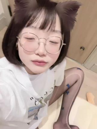 可爱鬼脸的妹妹王胜利,微密圈精选作品推荐
