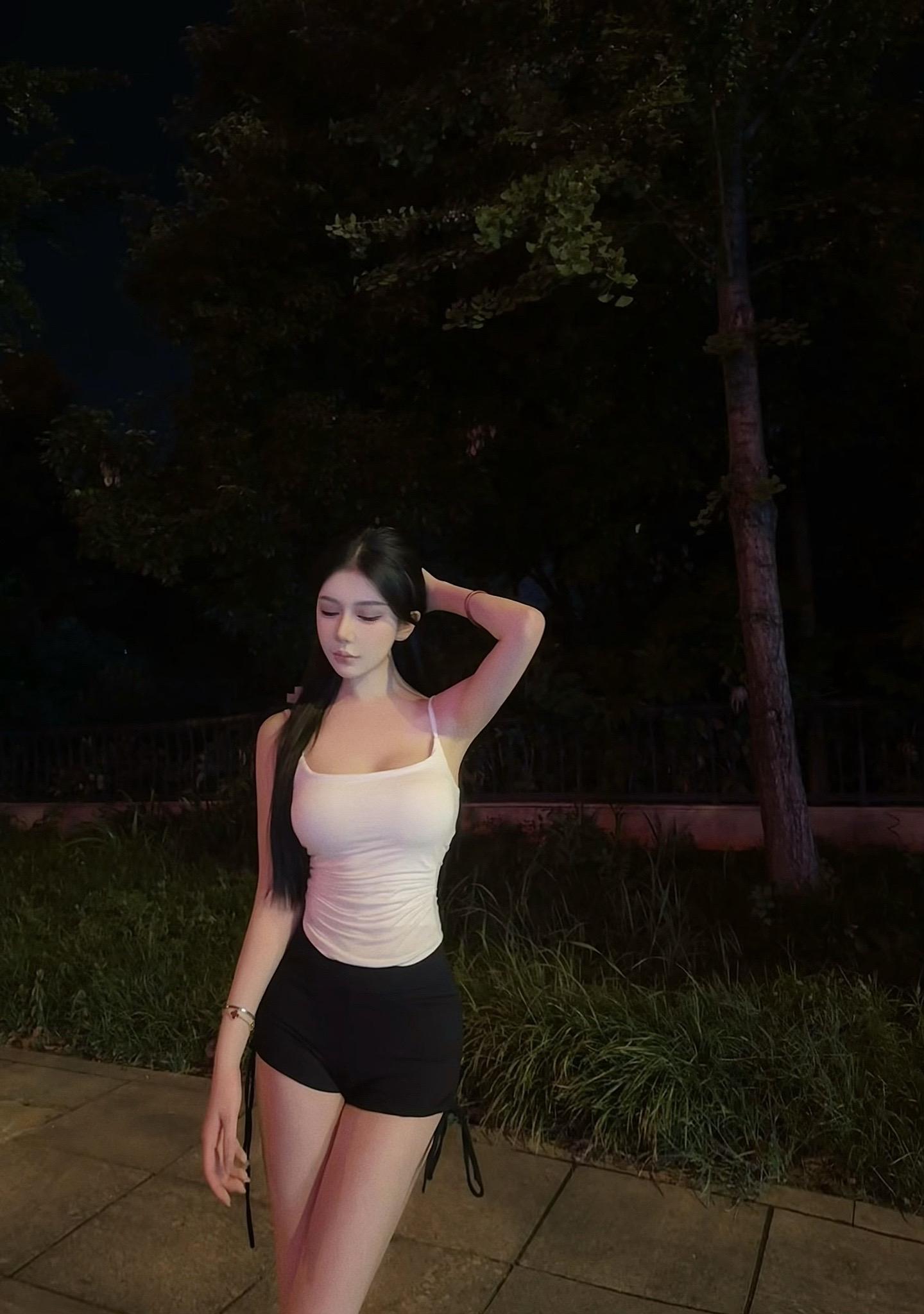 颜值博主艾拉·Isla,微密圈视图大合集震撼上线