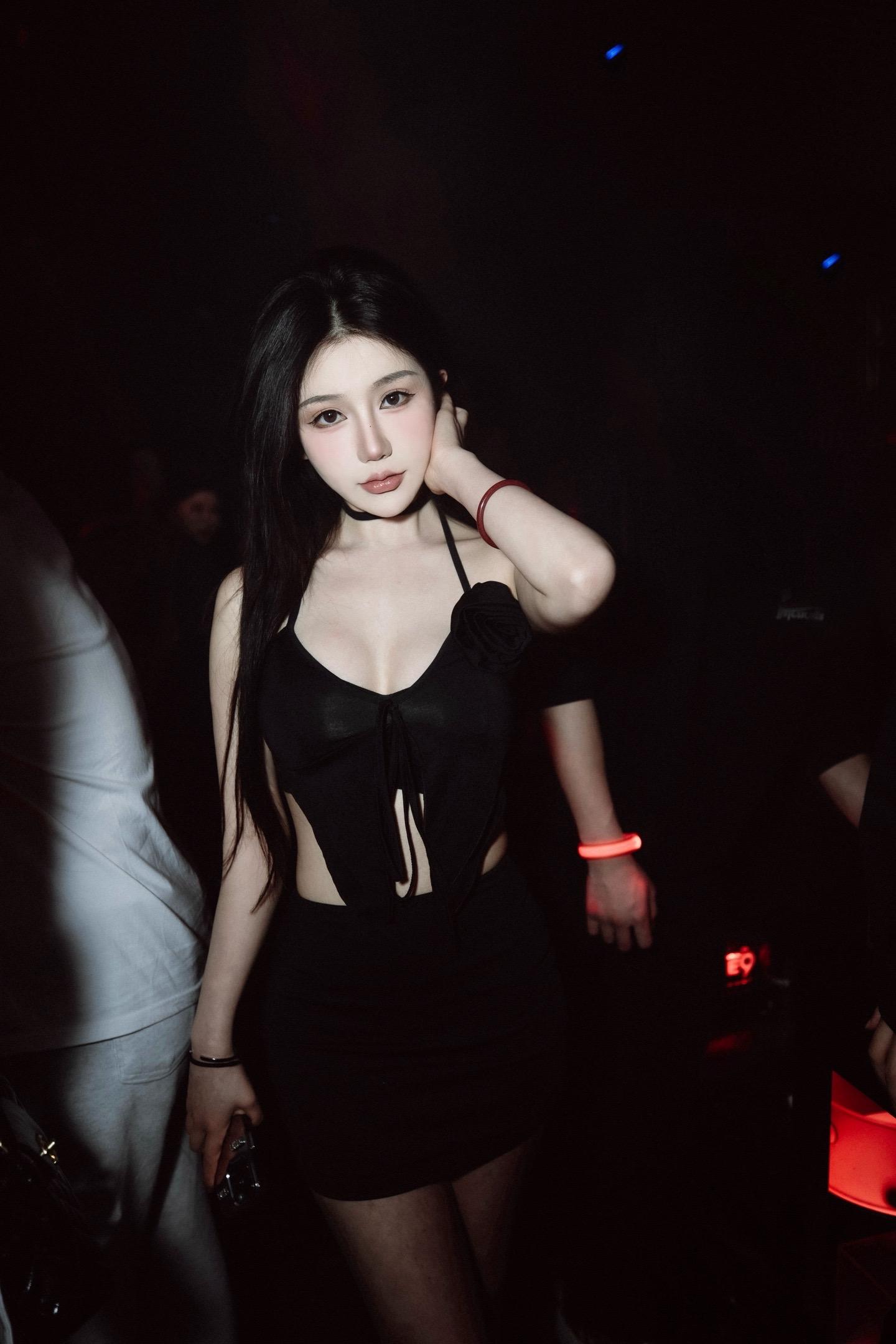 微密圈美图集,艾拉·Isla运动健身写真全集下载