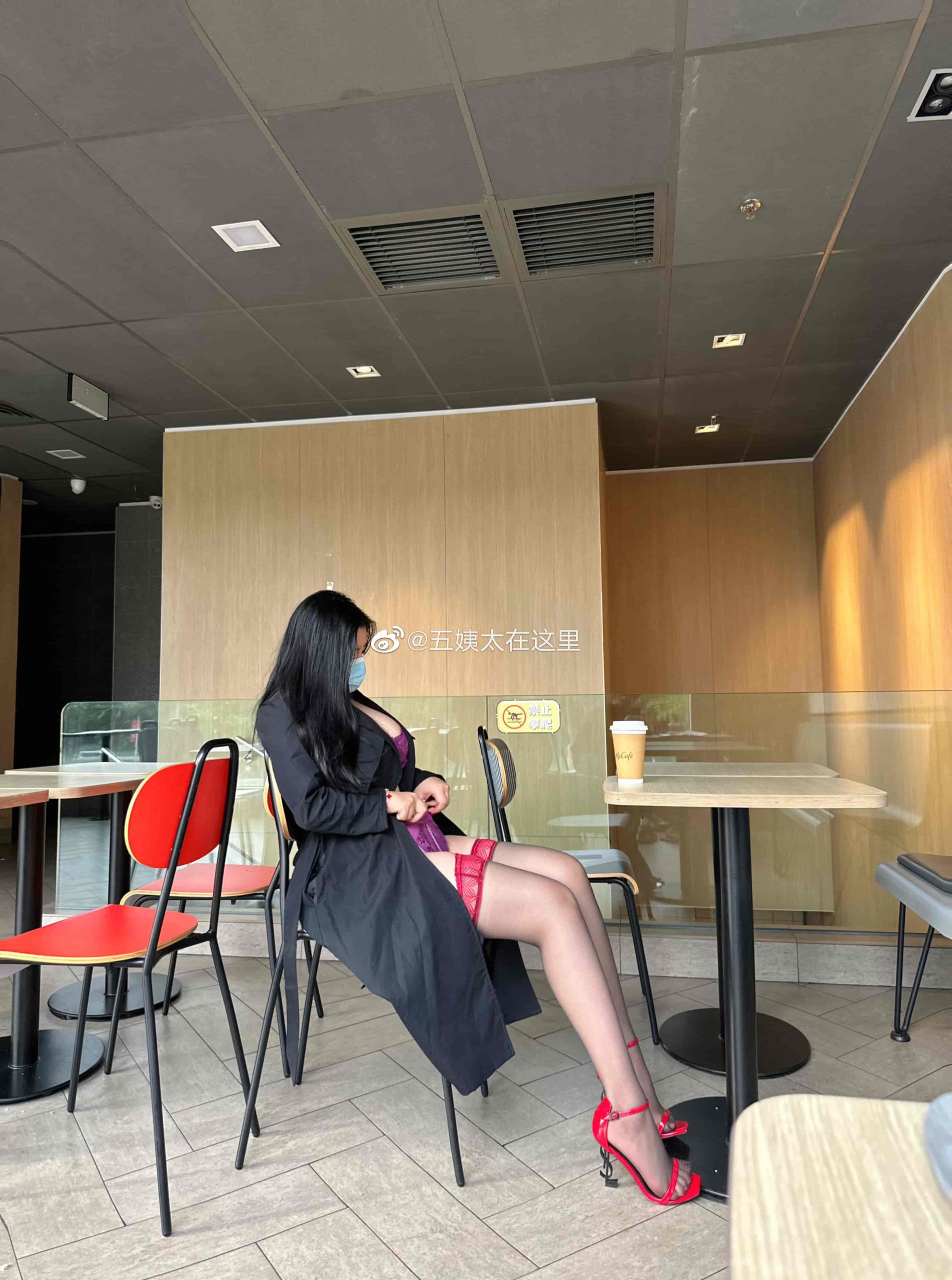 幽默风趣的迷人五姨太微密圈资源受欢迎秘密,她的真实姓名是否为孙颖莎?