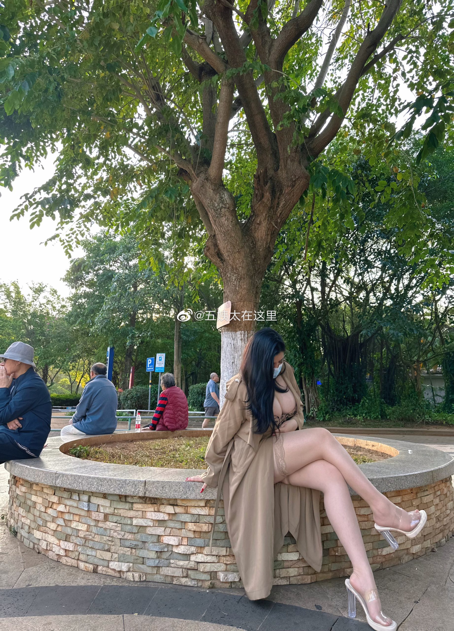 迷人的五姨太微密圈资源值得付费吗,探讨颜值博主圈子的真实性