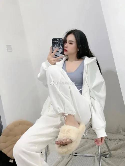 -1 揭秘陈佩奇微密圈作品图片背后的故事,探寻网红陈大小姐神秘魅力
