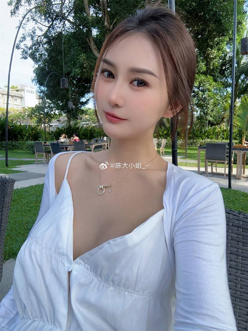 -1 揭秘陈佩奇微密圈作品图片背后的故事,探寻网红陈大小姐神秘魅力