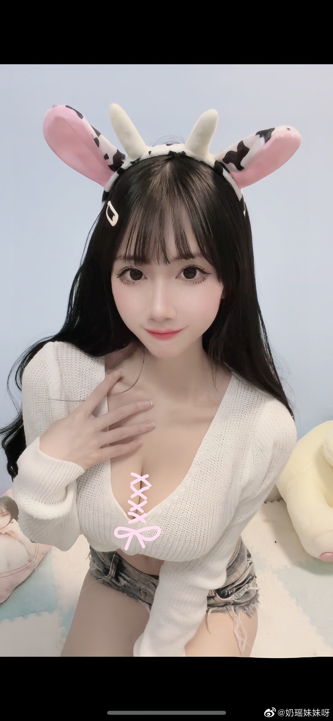 抖音晚安小奶瑶(奶瑶妹妹)微密圈付费视图资源展示,完美身材和迷人颜值