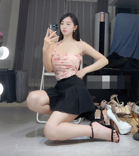 如何看待抖音网红我就是张包包呀微密圈资源-1 如何看待抖音网红我就是张包包呀微密圈资源
