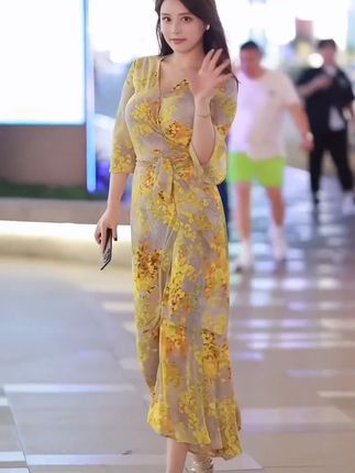 抖音网红奶雯的微密圈资源汇总引发争议,私密诱人内容惊艳呈现
