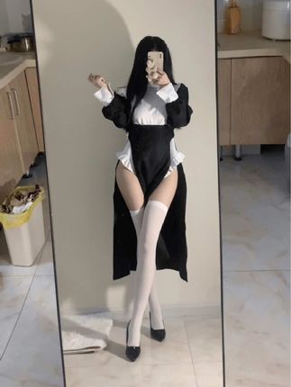 小芋泥yyy抖音微密圈/觅圈作品资源展示，独特穿搭魅力引领时尚潮流