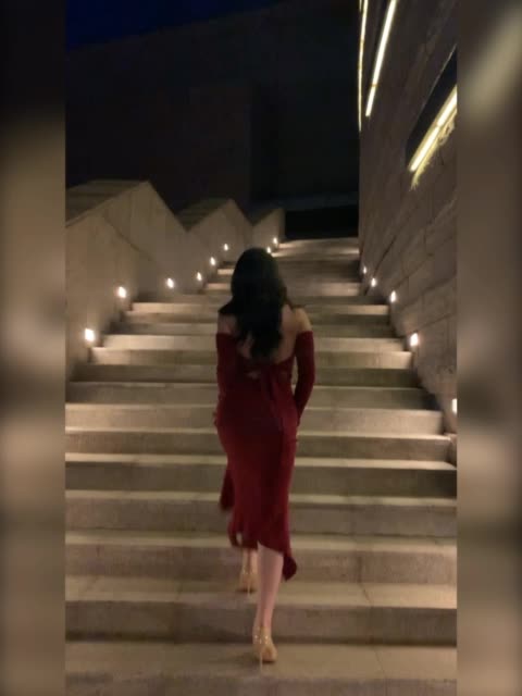120斤的小王同学的网红经历,探索她的成名之路