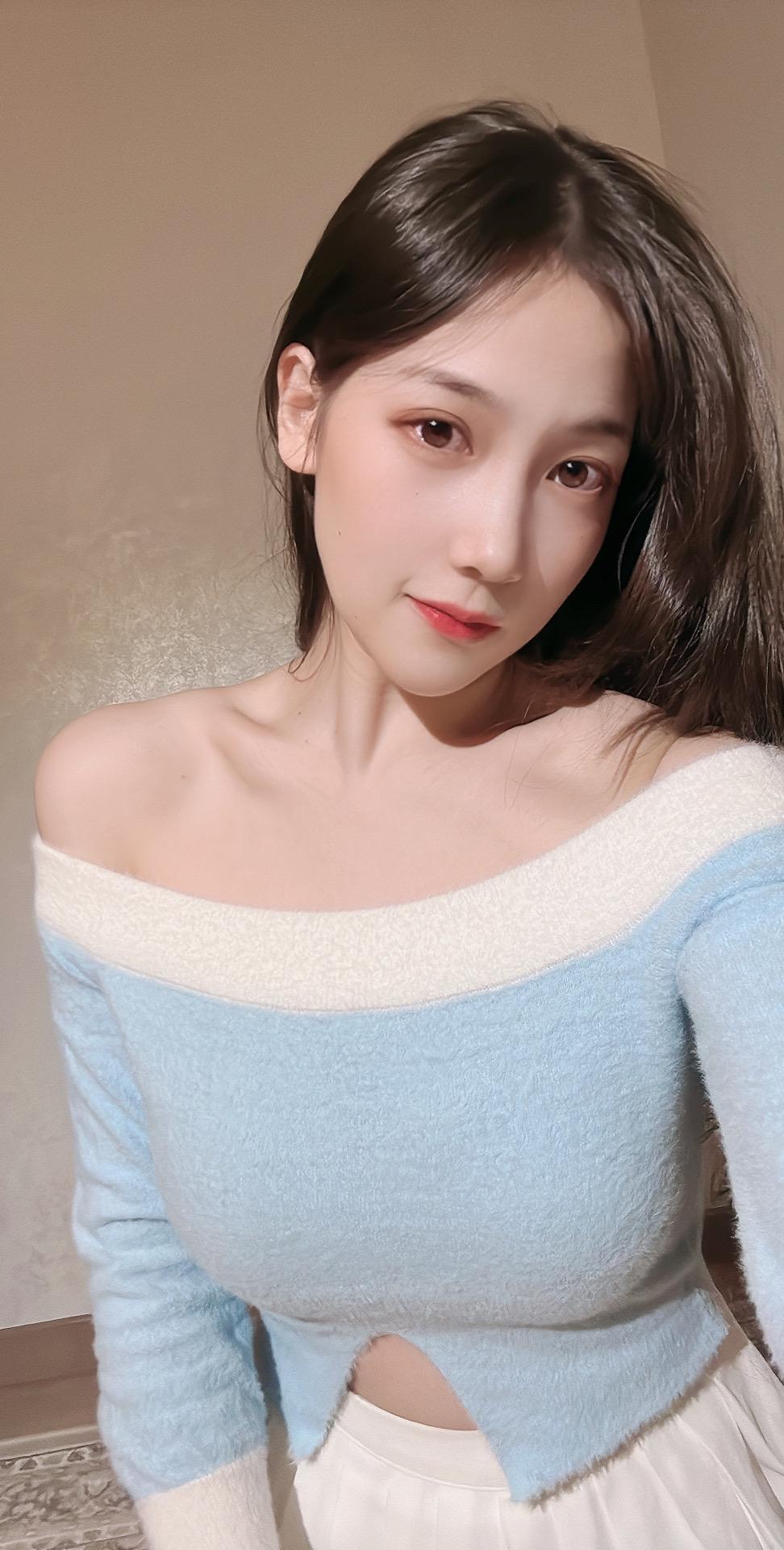 可可西yyy微密圈写真集，绝美风情尽收眼底心动不已