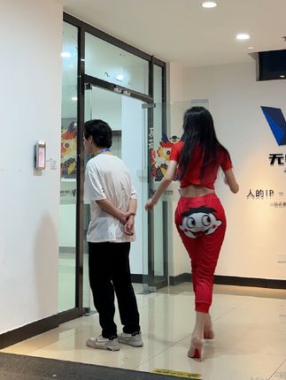 网络红人徐珺大哥cosplay官方视频套图视频合集,全新分享