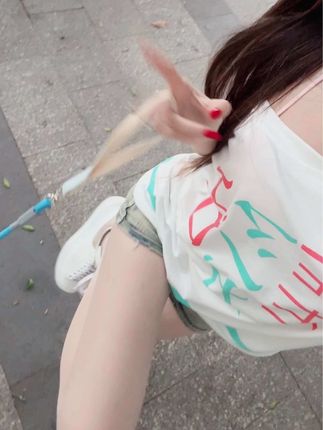 嘉嘉今天要早睡微博图片来袭,可爱嘉的秘密美图欣赏