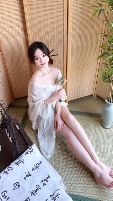 如何看待抖音网红小萌子微密圈(深度解析小萌子的微密圈资源)