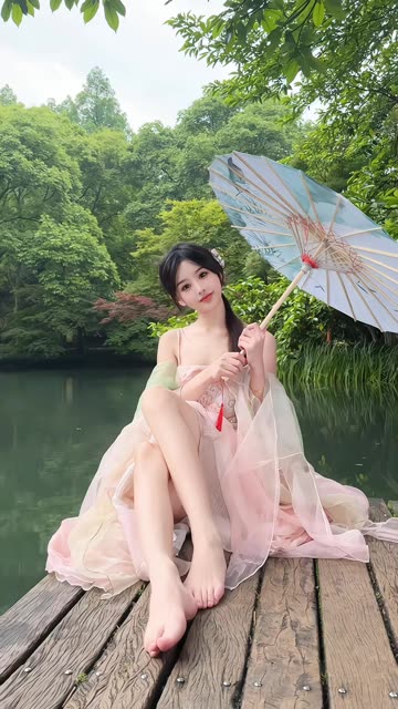如何看待抖音网红小萌子微密圈(深度解析小萌子的微密圈资源)