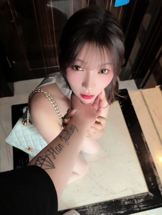 女神@徐莉芝Booty短裙原色丝袜御姐写真,徐莉芝Booty短裙丝袜写真魅力