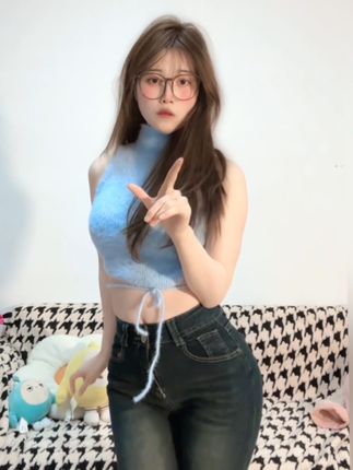 抖音甜子兔微密圈图片欣赏,感受她的甜美魅力