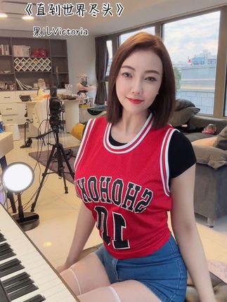 微密圈网红果儿Victoria的精彩生活,独家揭秘