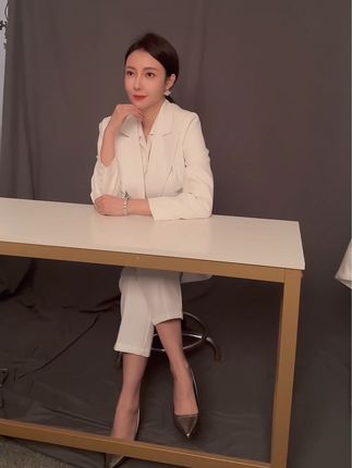 果儿Victoria弹钢琴,国际版TikTok太清凉