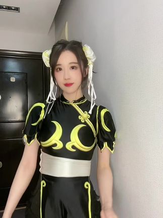 轩子巨二兔微密圈#VIP付费贴#,01月07日女仆装新作