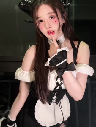 轩子巨二兔微密圈#VIP付费贴#,01月07日女仆装新作