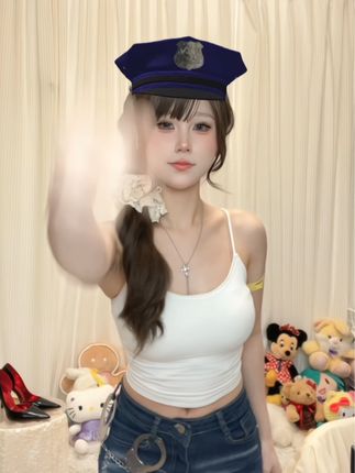 阿色微密圈最新作品分享,穿搭与颜值兼具