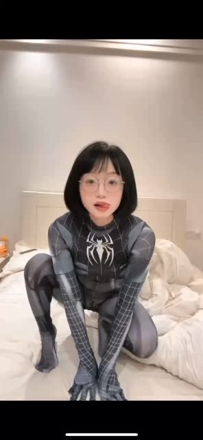 【微密圈】王胜利的小生活近期热门博主免费下载,精选资源分享