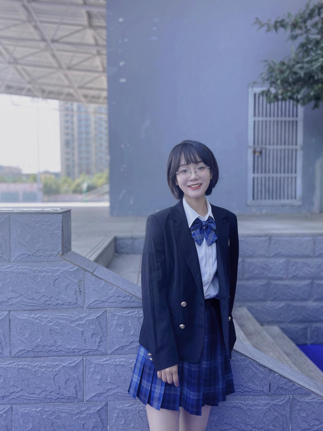 王胜利密友圈探秘她的私密交友圈,王胜利个人资料介绍