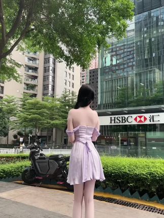 白色蕾丝写真上新,无欲无求的推土君转发
