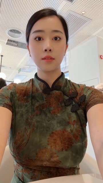 DY直播真人露脸!张贺玉张老师惊艳亮相,网红背后的真实面孔