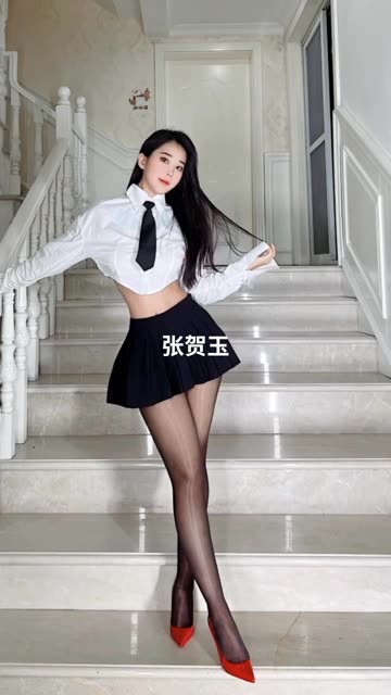 张贺玉的搭配技巧分享,学习张贺玉的时尚穿搭