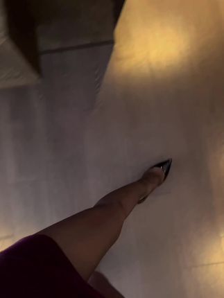 脸红Dearie和脸红MM,她们是同一个人吗?