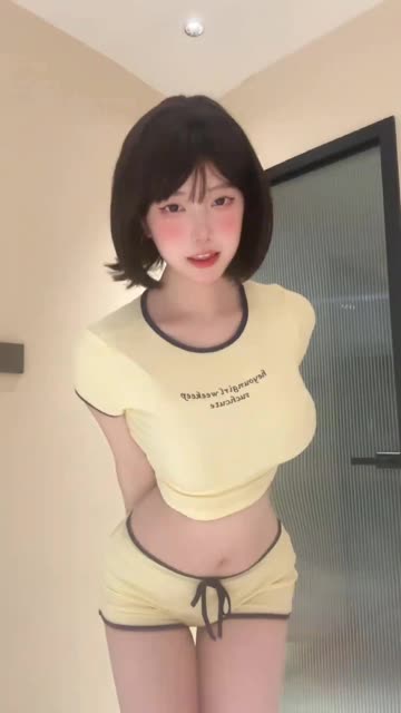 #桃桃sama#小奶艳酱引领潮流,日夜刷屏的系列佳作回顾与解析