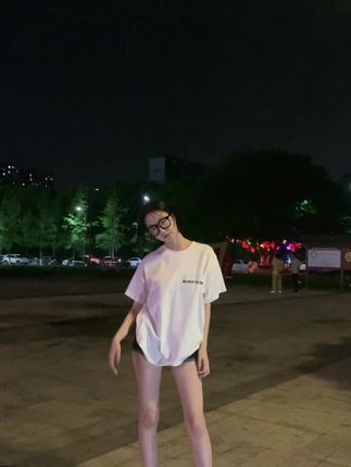 智桃Lucky的维密资源合集,抖音上智桃lucky都有哪些作品?