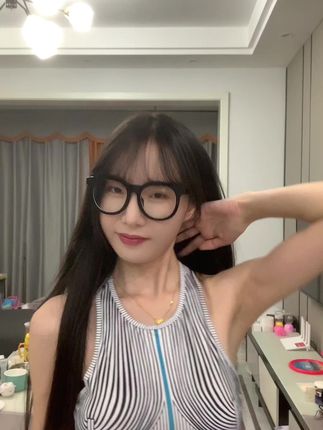 智桃Lucky的维密资源合集,抖音上智桃lucky都有哪些作品?