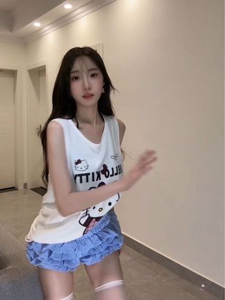 智桃lucky微密圈资源下载,抖音网红智桃的独特魅力尽收眼底