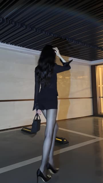 麻利亚辣的早期视频汇总,抖音红人麻利亚辣的成名之路