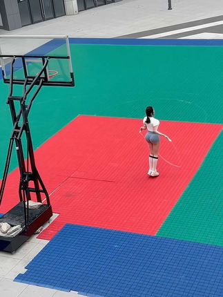 猪小七早期泳装照片分享她早期的泳装照片,猪小七的泳装照片集锦