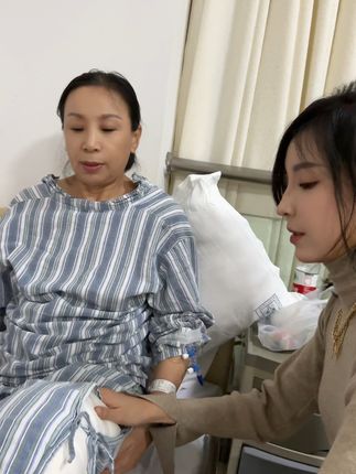 李嘉欣97微博内容解读，深度分析微博背后的意义