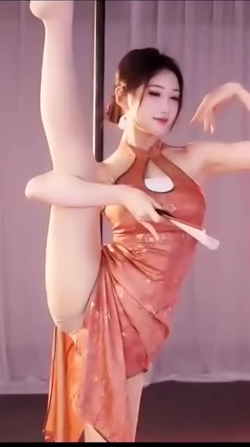 是小逗逗夜间健身直播回放,小逗逗大晚上健身的励志瞬间