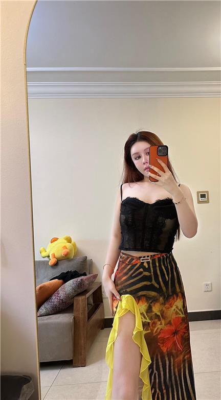 玫桃泡芙微博与抖音图集大对比,哪边更精彩?