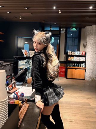 脸红mm微信联系方法,粉丝们如何找到她的私人账号?