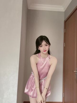 抖音崽崽阿的动态分享,她的甜美生活记录