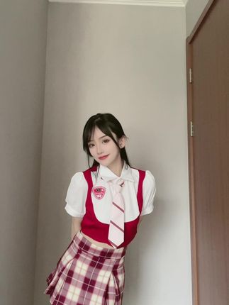 抖音崽崽阿的动态，与粉丝互动的甜美瞬间