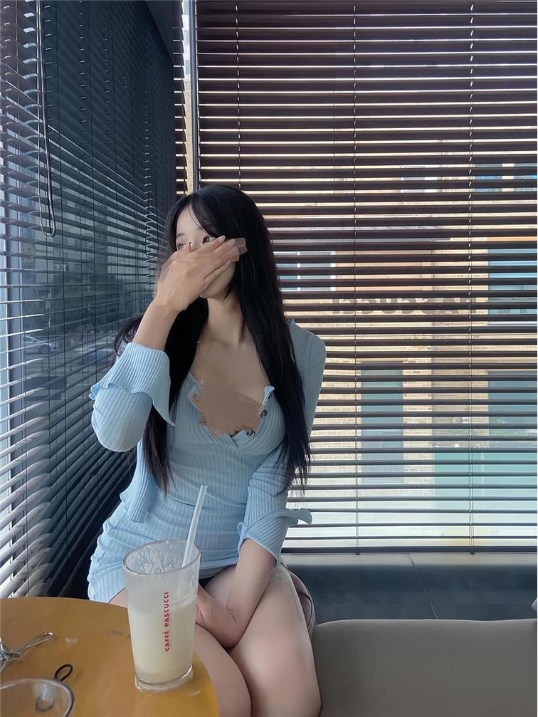 抖音网红软糖熊的迷人之处,粉丝眼中的她