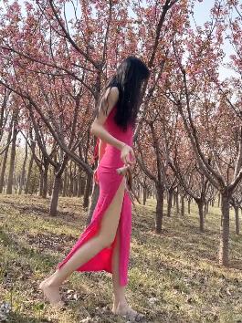 抖音唐十七个人简介,了解她的真实身份与风格