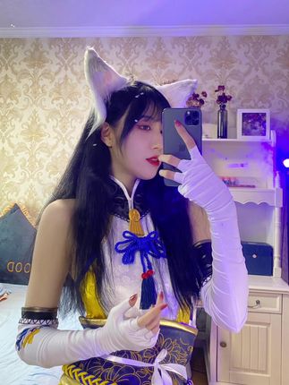 抖音唐十七个人简介,了解她的真实身份与风格