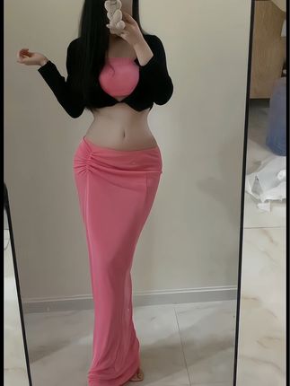 小芋泥yy护士身份揭秘,她的网红身份与现实职业之间有何联系?